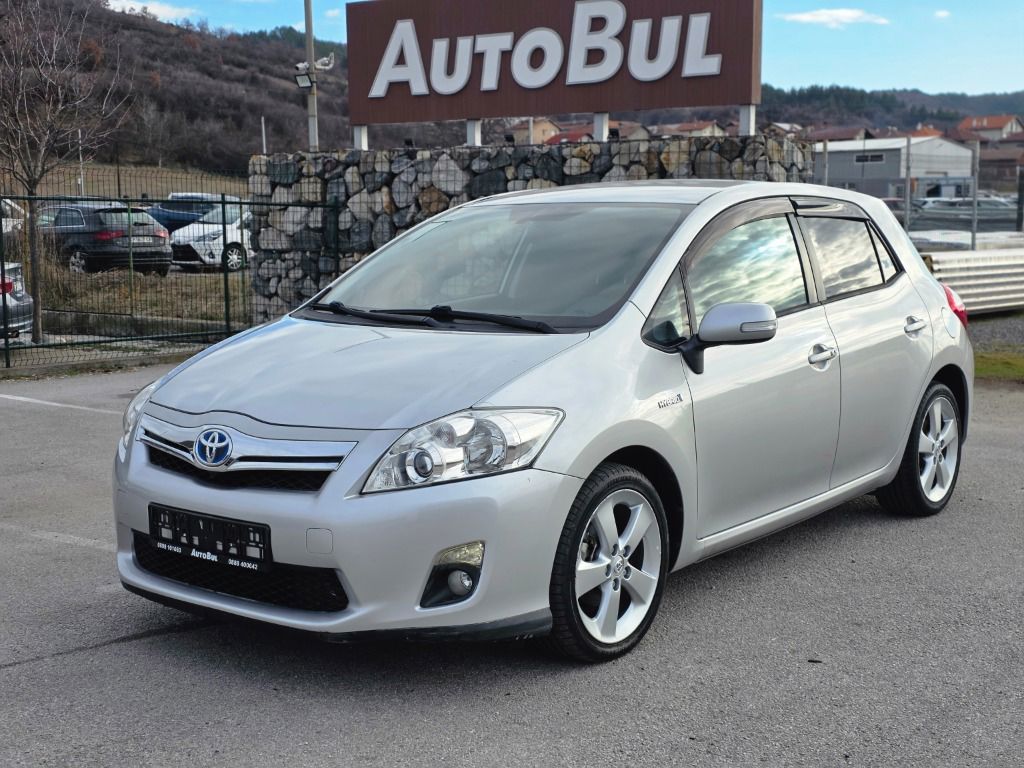 Toyota Auris 1.8 Hybrid.