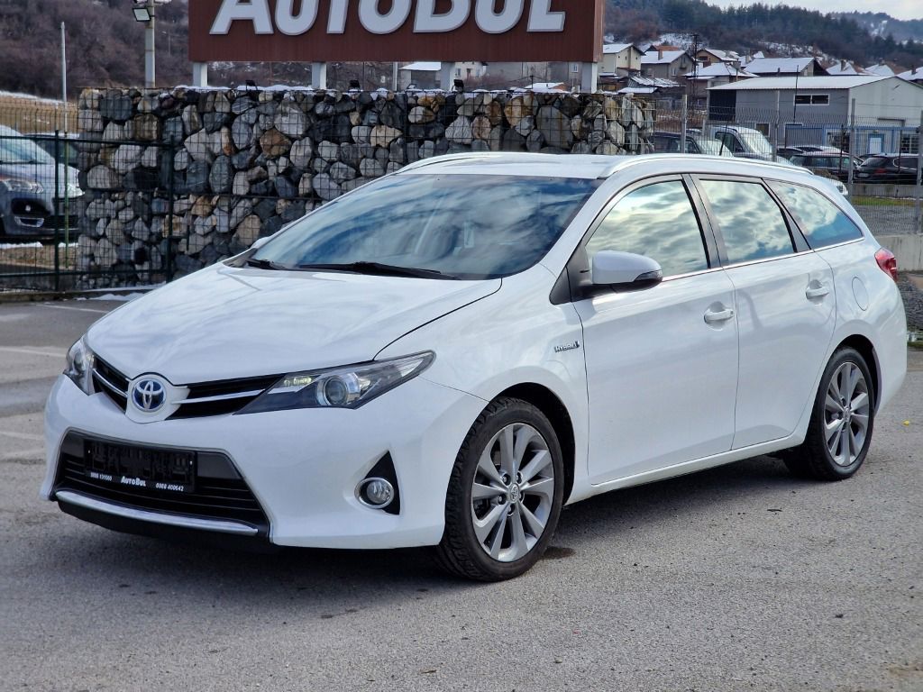 Toyota Auris 1.8 Hybrid